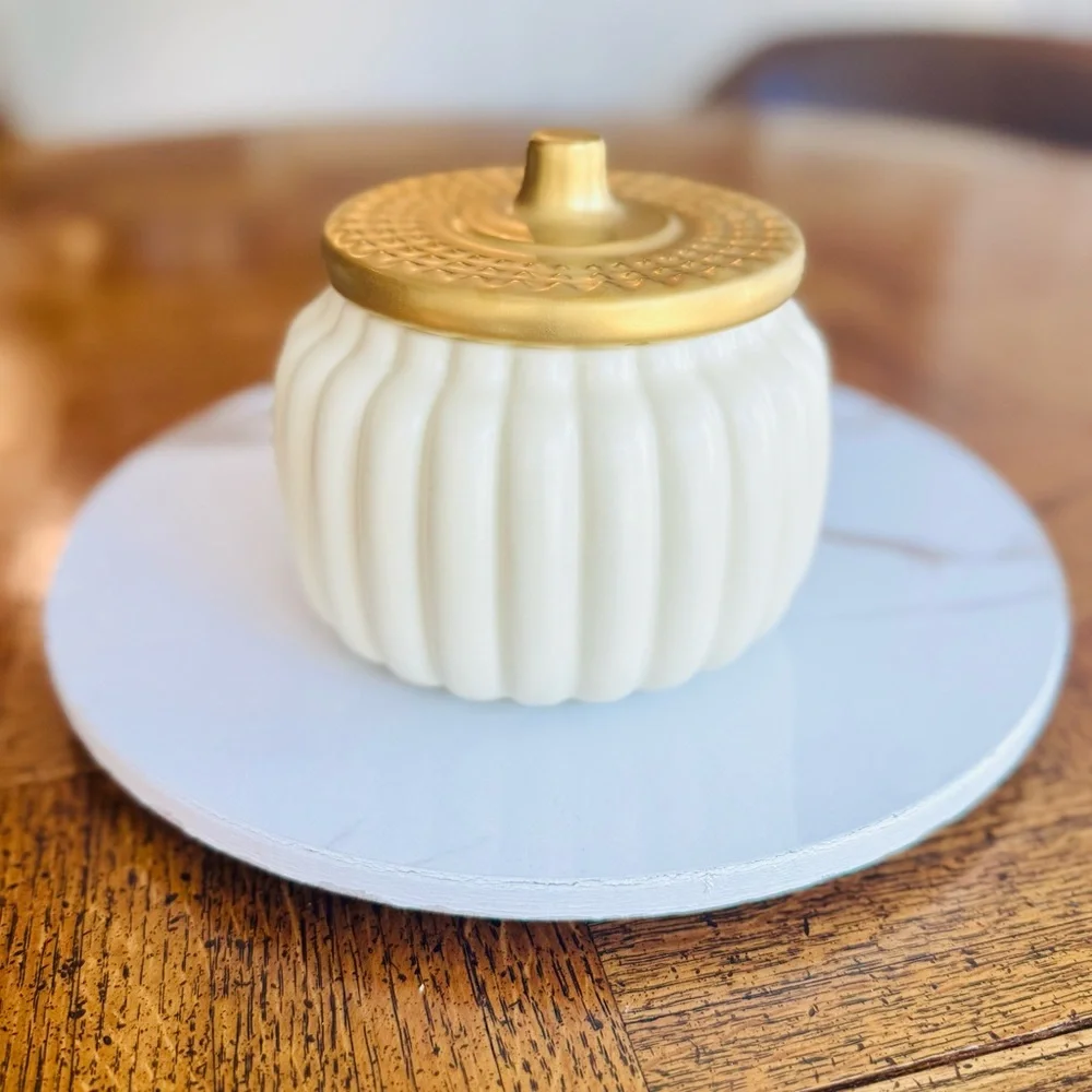 White and Gold Pumpkin Jar Soy Candle - Picture 2 of 3